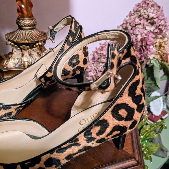 New Gorgeous Animal Print Fur Like "Franco Sarto" Ladies Strap Shoes - Picture 7 of 10
